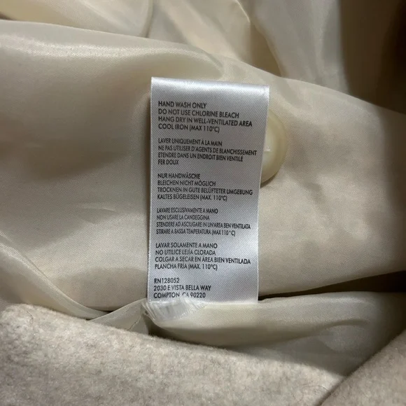 Backyard Roses Camden Coat - Picture 7 of 8